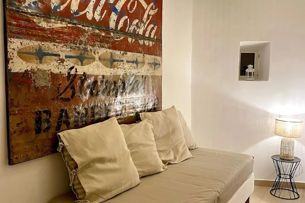 Casa Re Manfredi 12 Villa Bari 0*,  Italy